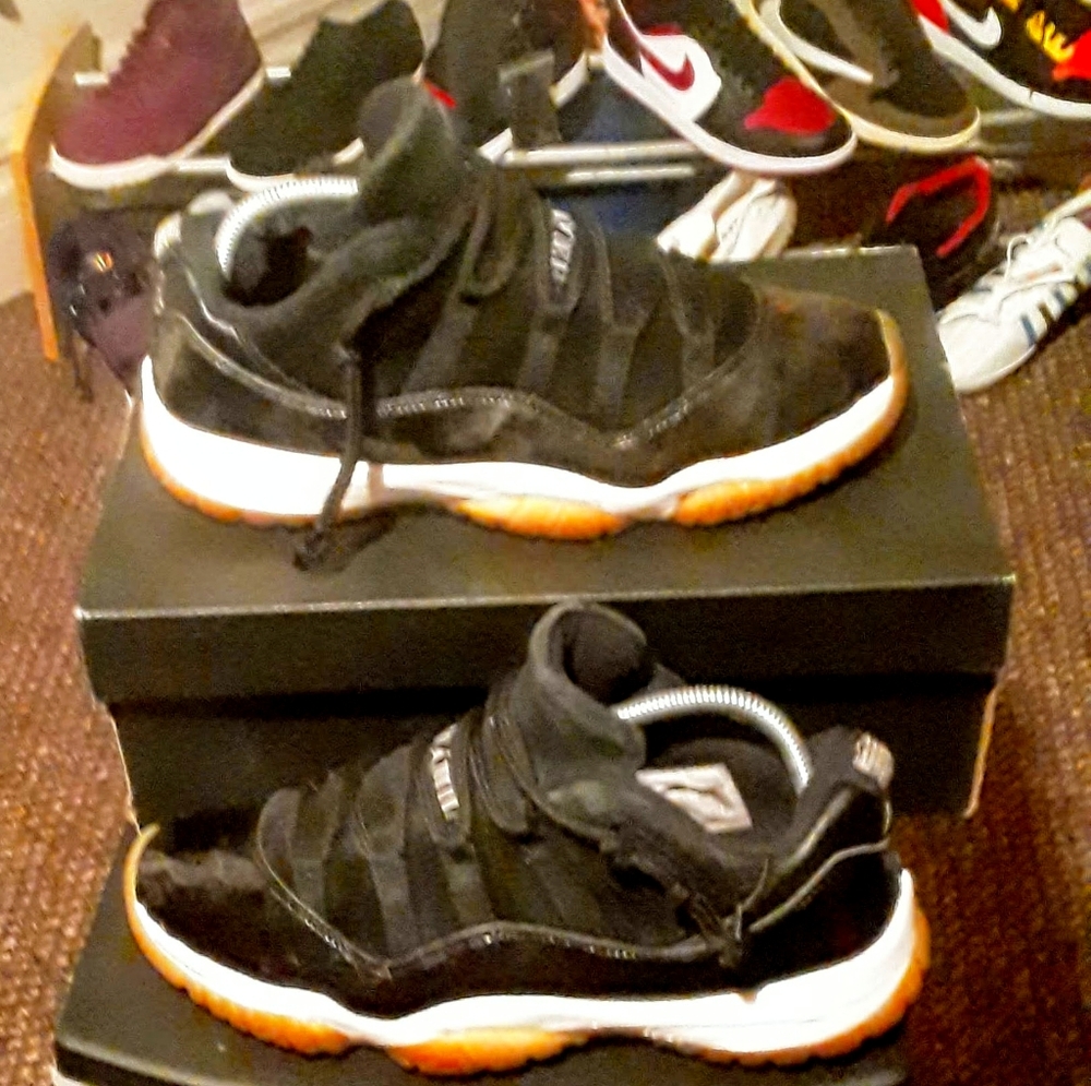 Men's Jordan Retro 11 "Baron", size 9.5 - Picture 1 of 4